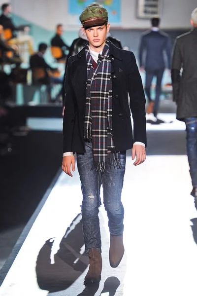 Look 22